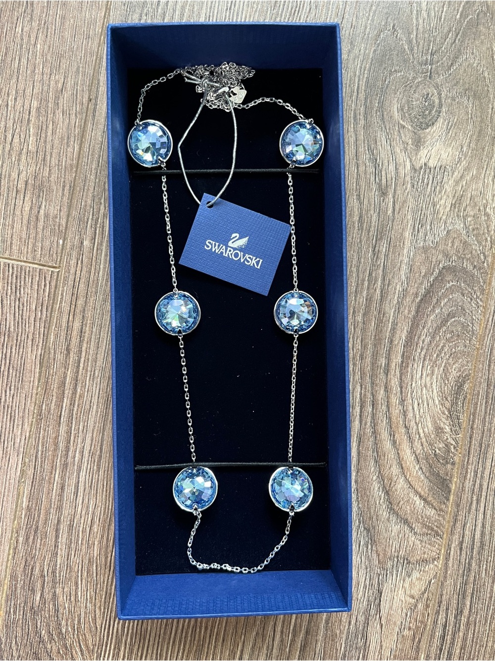 BNIB Swarovski periwinkle blue crystal necklace